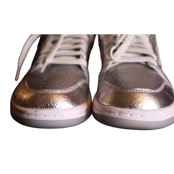 Nike Air Jordan 1 Low SE ‘Metallic Silver’ (FN5030‑001) – Women’s 7 - Picture 5 of 8